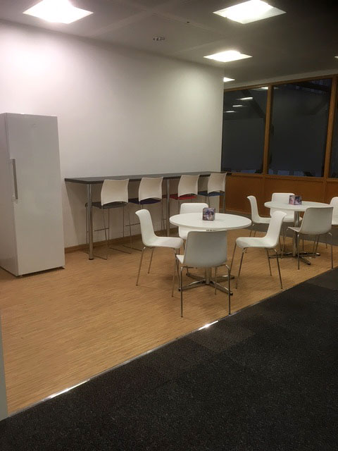 British-Telecom-Project-Bermuda-white-chairs-and-table